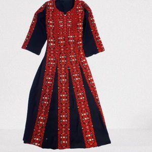 Tatreez Thobe with Matching Headband Junior Size